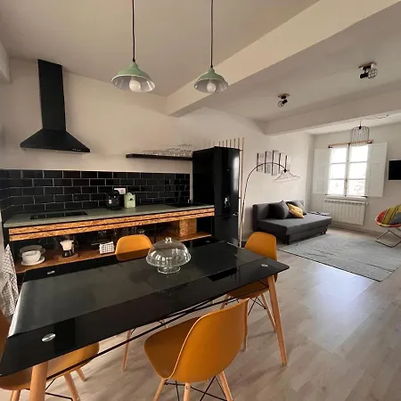 Apartamentos Ribadeo ריבאדאו