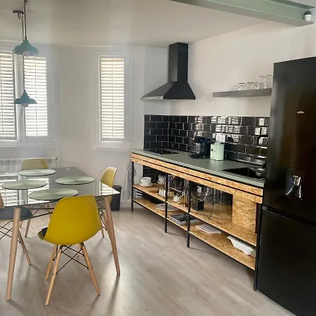 Apartamentos Ribadeo Apartment *